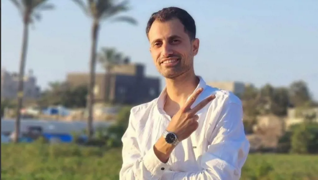 استهدف داخل خيمة في خان يونس... غزة تودع الفنان الكوميدي محمود شراب