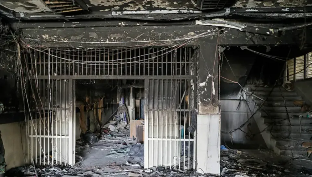 بعد استهداف سجن إيفين... هذا ما جرى لسجناء الرأي في إيران