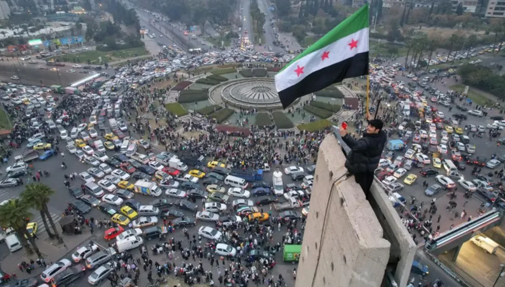 5 عند الخامسة: لبنان ورفع العقوبات عن سوريا... و"حزب الله" أمام مراجعة استراتيجية كبرى!