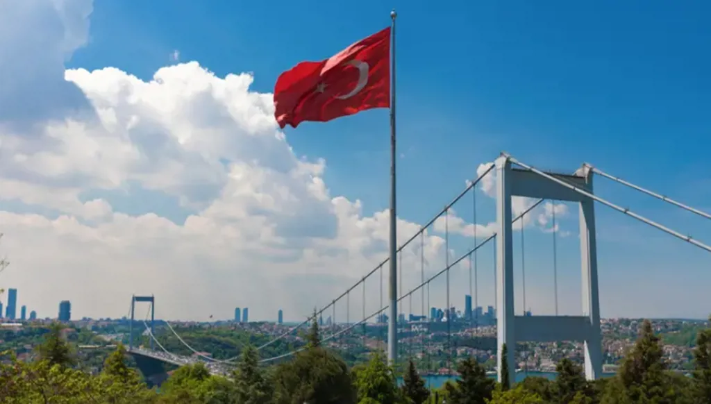 بعد حملة توقيفات... شرطة الجرائم المالية تقبض على رئيس بلدية في اسطنبول