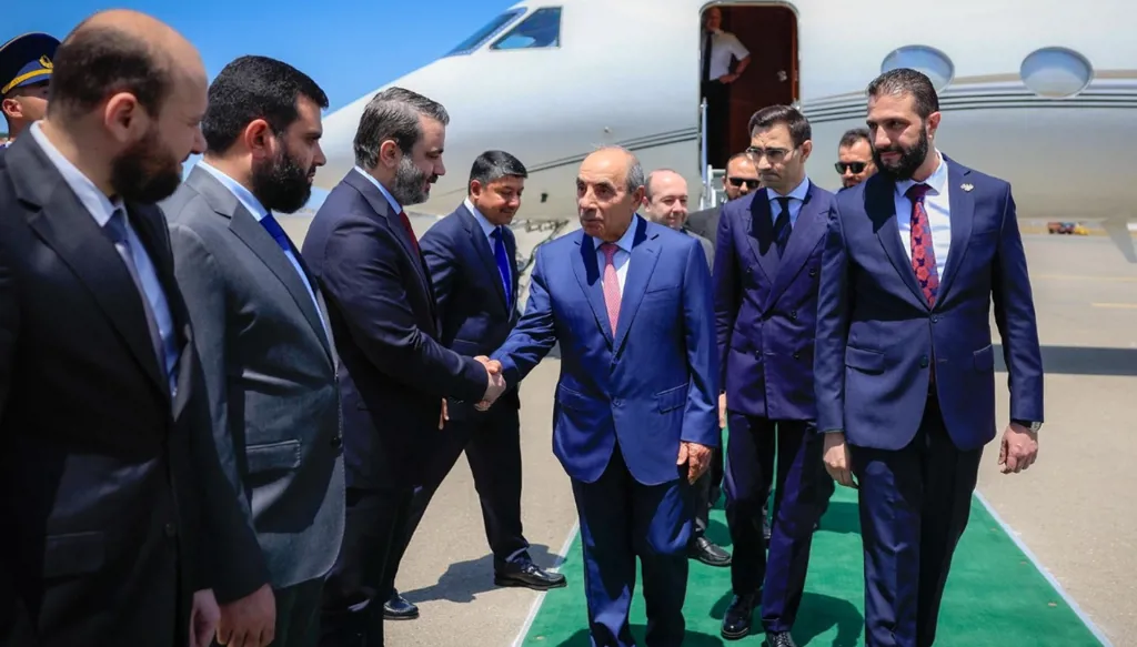 لقاء سوري إسرائيلي مرتقب في أذربيجان... هل سيُشارك الشرع؟