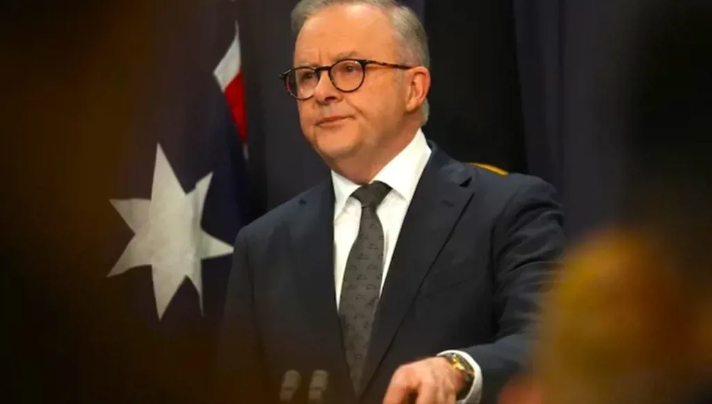 رئيس الوزراء الأسترالي يعلن نشر "قدرات" عسكرية في الشرق الأوسط