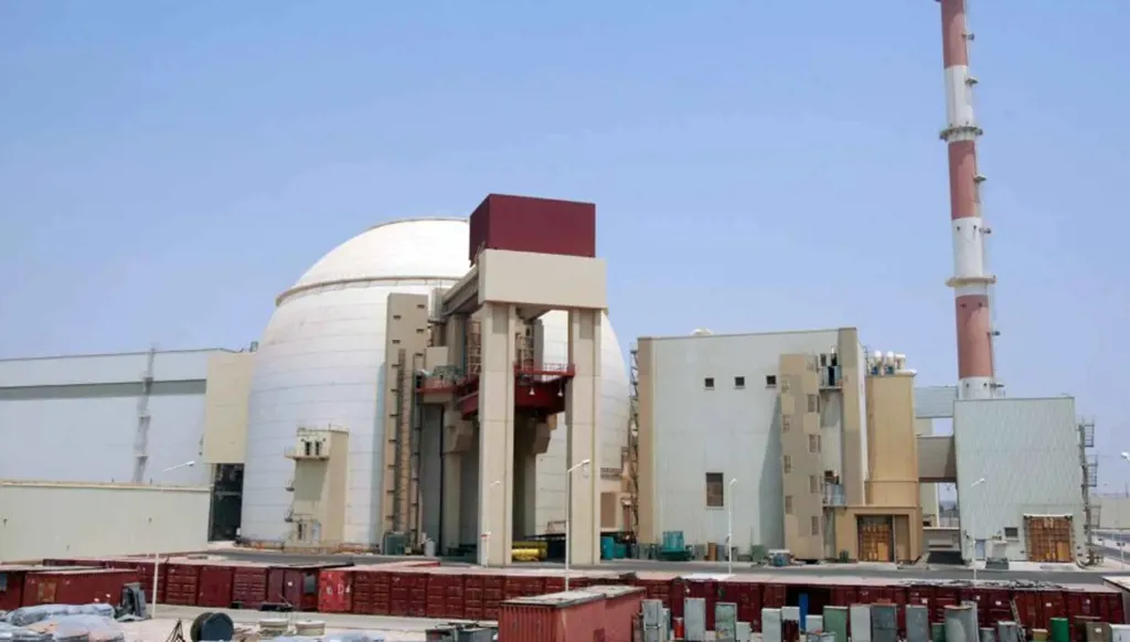 وكالة تسنيم: إيران تتفق مع الترويكا الأوروبية لبدء المفاوضات النووية