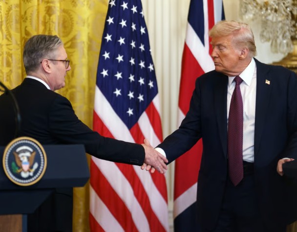 ترامب وستارمر (وكالات)