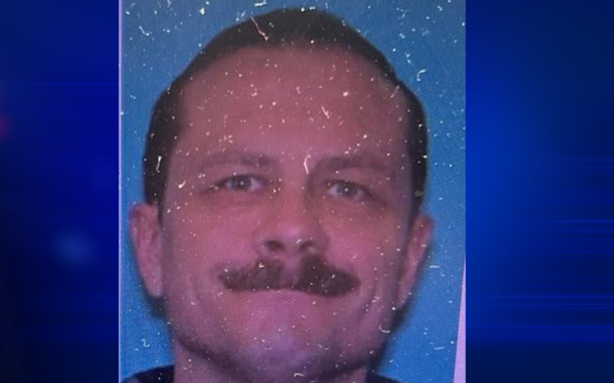 المشتبه به بإطلاق النار (إكس).