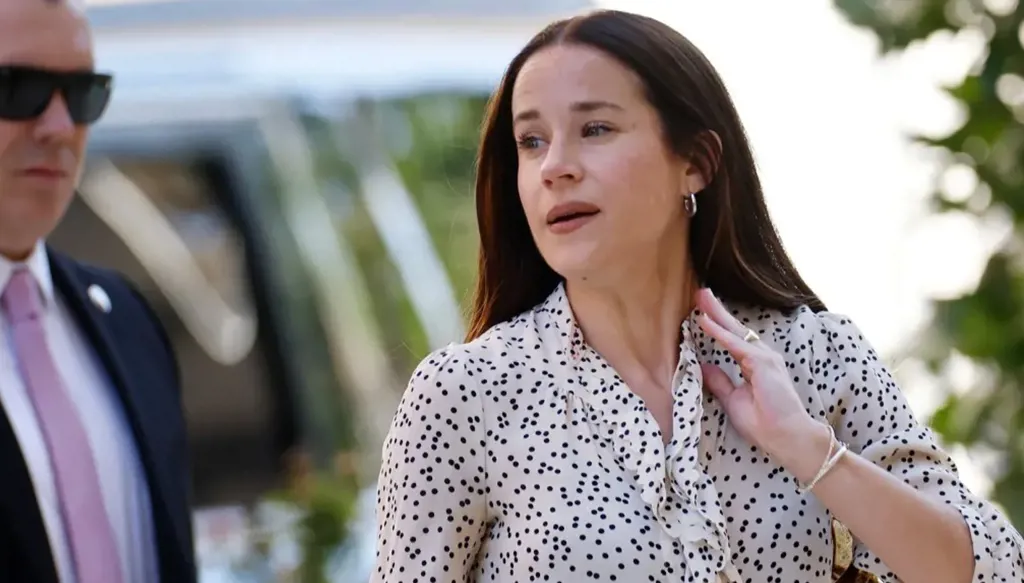 ابنة بايدن تطلب الطلاق بعد 13 سنة من الزواج