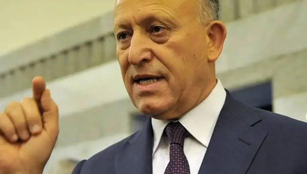 ريفي لـ"حزب الله": نحذّركم من تكرار التهديد بالحرب الأهلية