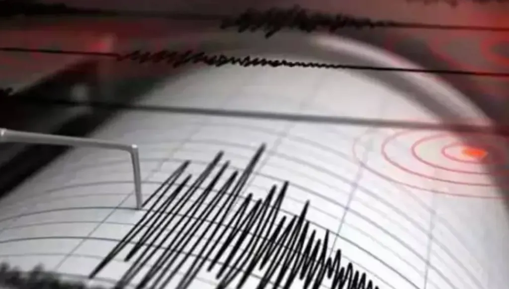 زلزال بقوة 5.2 درجة يهز منطقة هندوكوش في أفغانستان