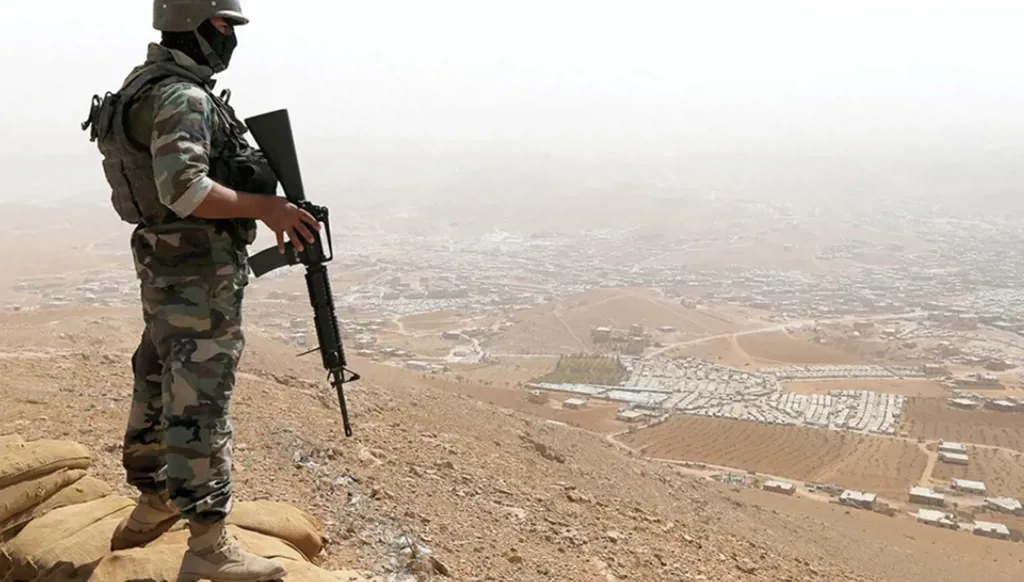 اشتباك عند الحدود... الجيش يرد على توغّل رعيان سوريين في جرد نحلة