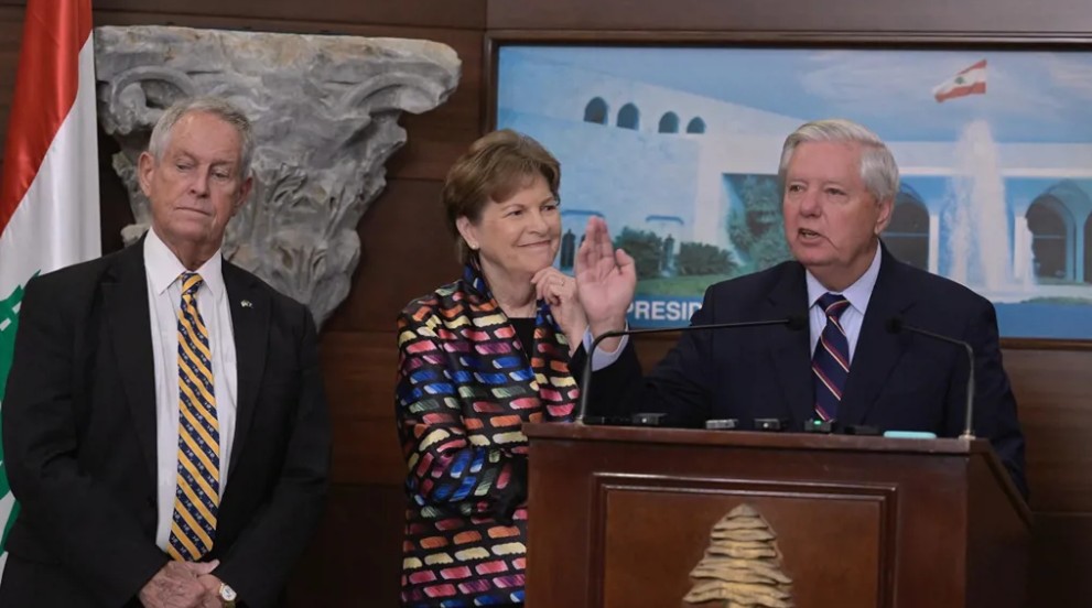 الوفد الأميركي في بعبدا (نبيل اسماعيل).