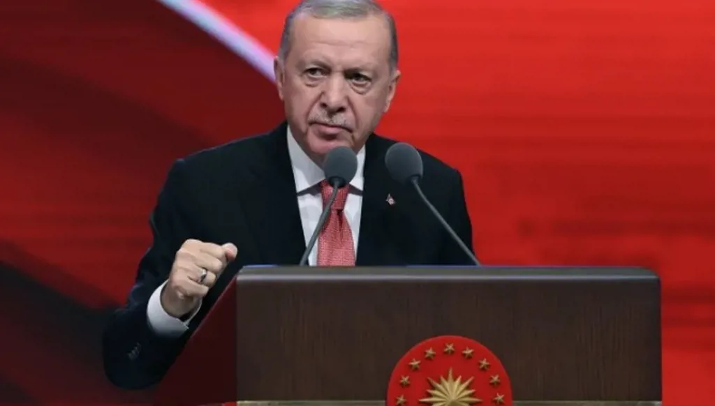 أردوغان لنظيره الإيراني: استمرار طهران في المحادثات النووية مفيد