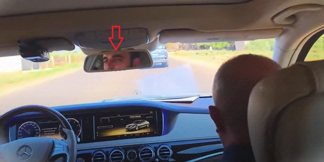 لقطة من الفيديو تظهر جزءا من وجه سائق السيارة 