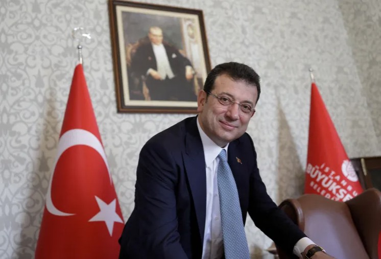 أكرم إمام أوغلو (رويترز)