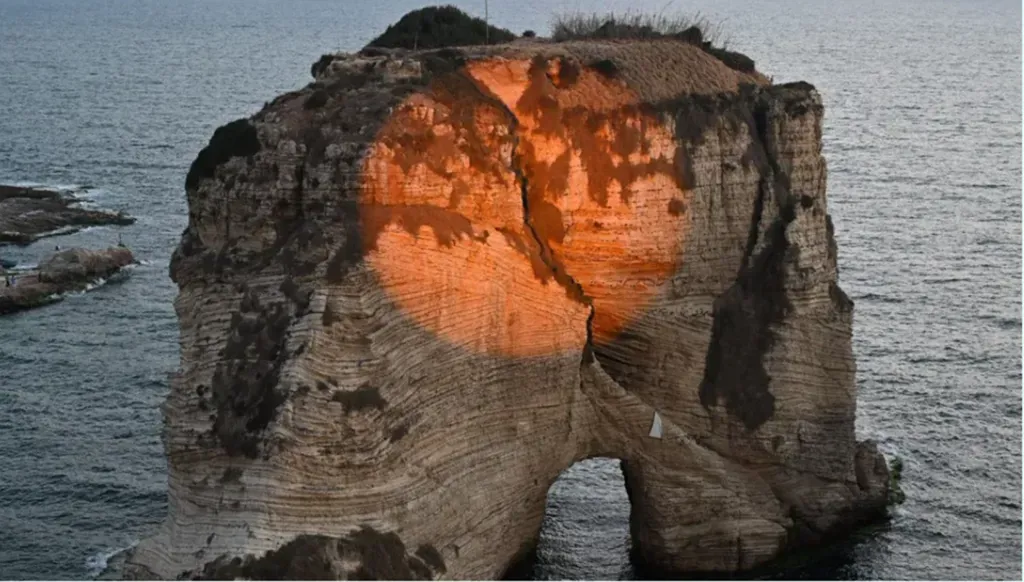 صخرة الروشة