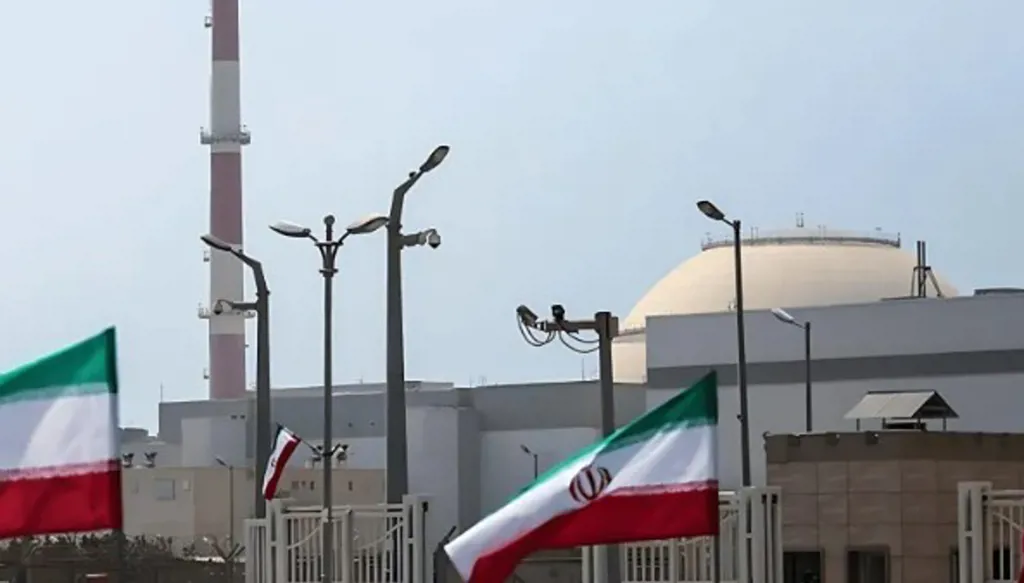 إيران تهدد بتعليق التعاون مع وكالة الطاقة الذرية