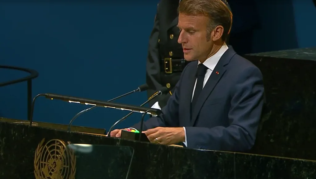 ماكرون: مكافحة إسرائيل للإرهاب لا يمكن أن تكون على حساب السيادة التي يستحقها اللبنانيون
