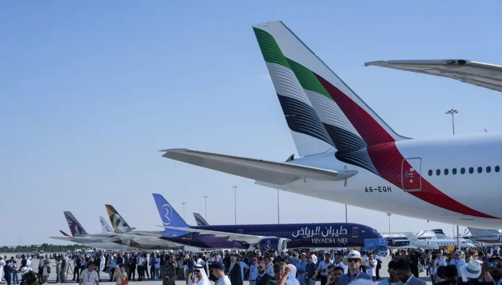 منظمو معرض دبي للطيران: استبعاد الشركات الإسرائيلية من المشاركة هذا العام