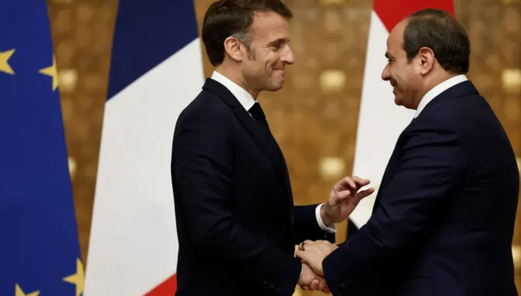 السيسي وماكرون يؤكدان ضرورة الوقف الفوري لإطلاق النار في غزة