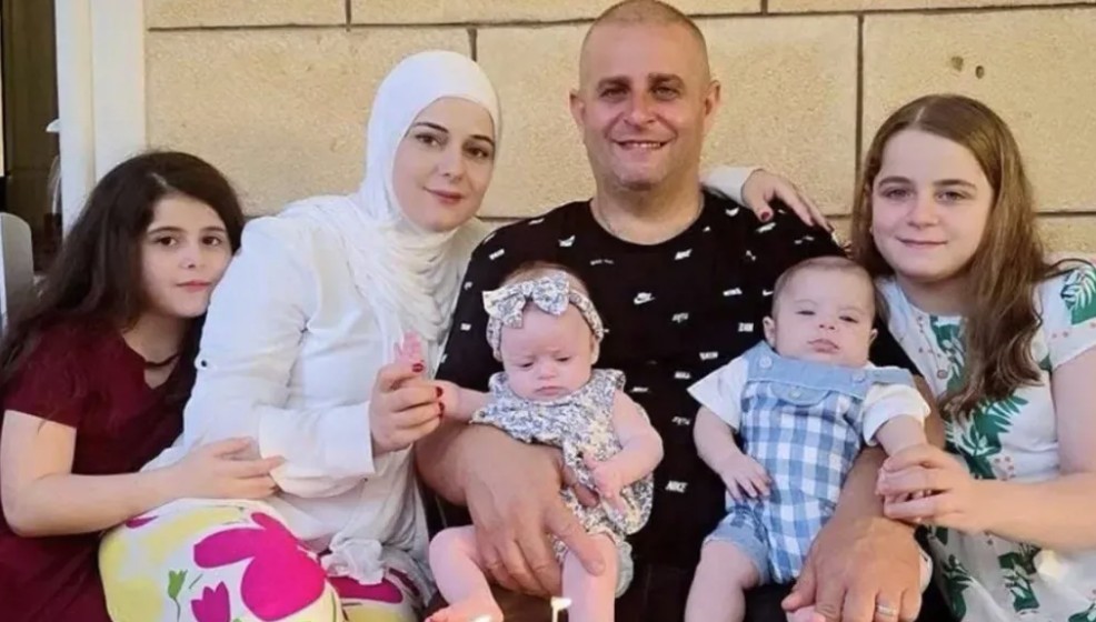 شادي شرارة وعائلته (مواقع).