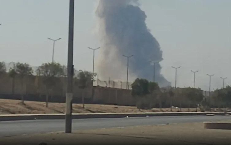 انفجار ذخائر قديمة أدى الى سحابة بيضاء شرقي القاهرة (مواقع)