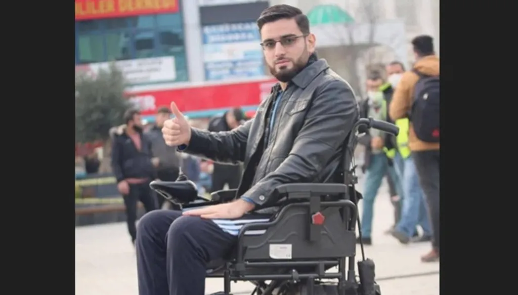 بعد تبرّعه بكرسيه المتحرّك... العثور على موفق هارون مقتولاً في ظروف غامضة
