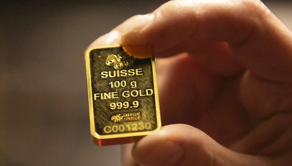 الذهب يتراجع وسط تفاؤل بشأن التجارة بين أميركا والصين