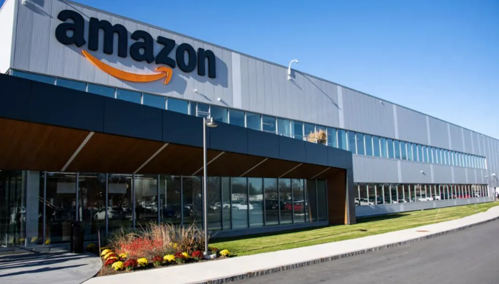 "أمازون" تستغني عن خدمات 14 ألف موظف