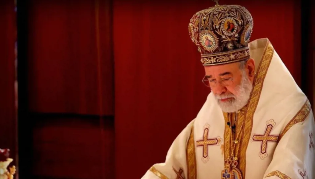 المطران الياس عودة (أرشيف)