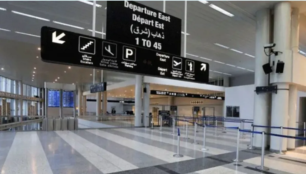 إحباط محاولة تهريب أكثر من 200 ألف دولار مزيّف عبر مطار رفيق الحريري