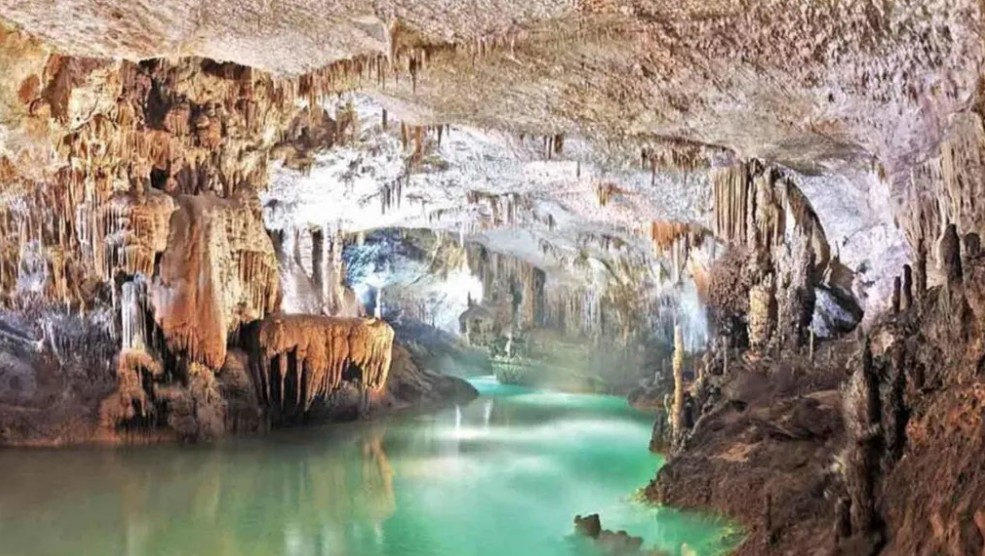 مغارة جعيتا (أرشيفية)