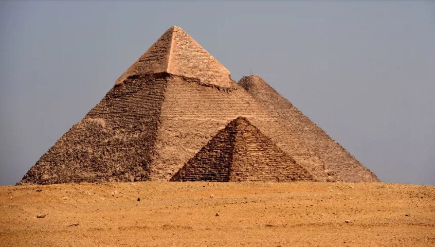 أهرامات الجيزة (أرشيفية)