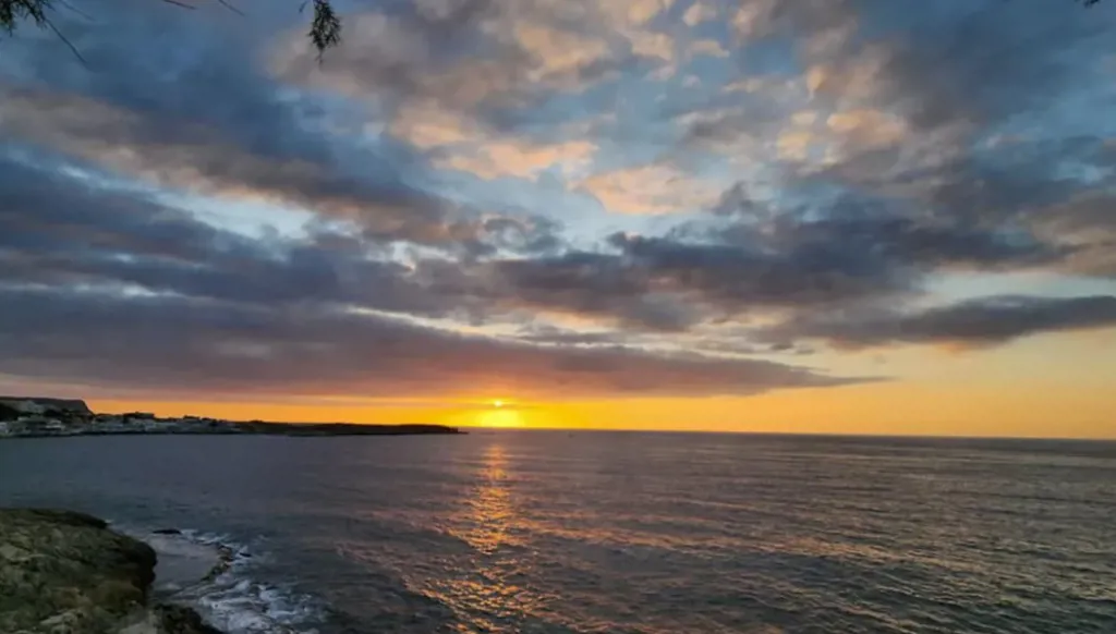 أمطار غزيرة وبَرَد في لبنان... تحذير من سيول محتملة