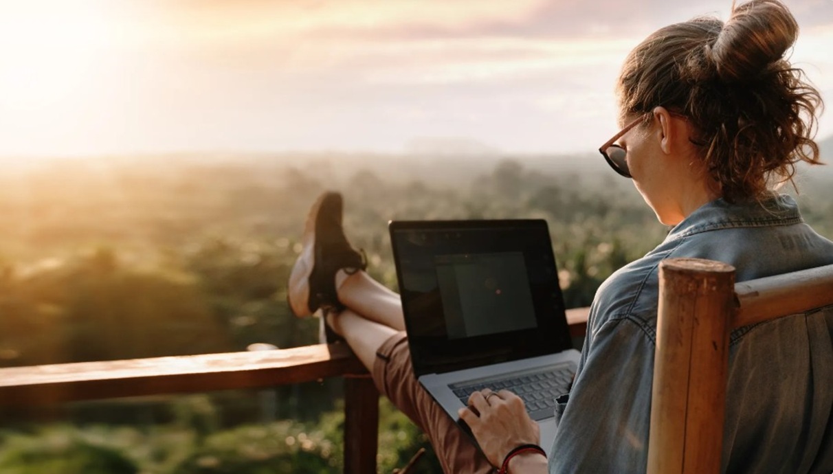 صورة تعبيرية للعمل عن بعد (مواقع تواصل)