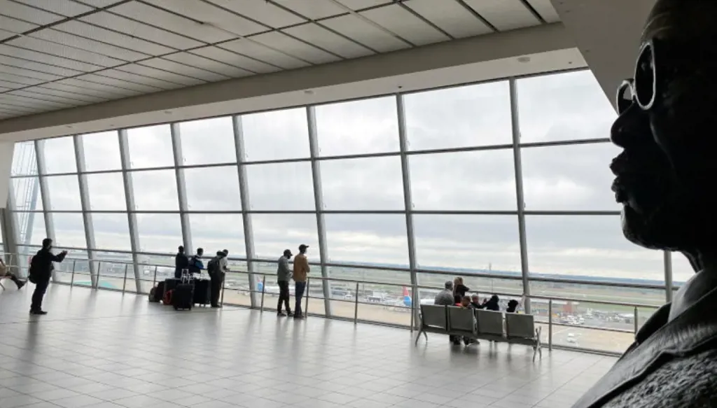 رحلة غامضة... طائرة مستأجرة تحمل فلسطينيين تختفي ثم تهبط فجأة في جنوب أفريقيا