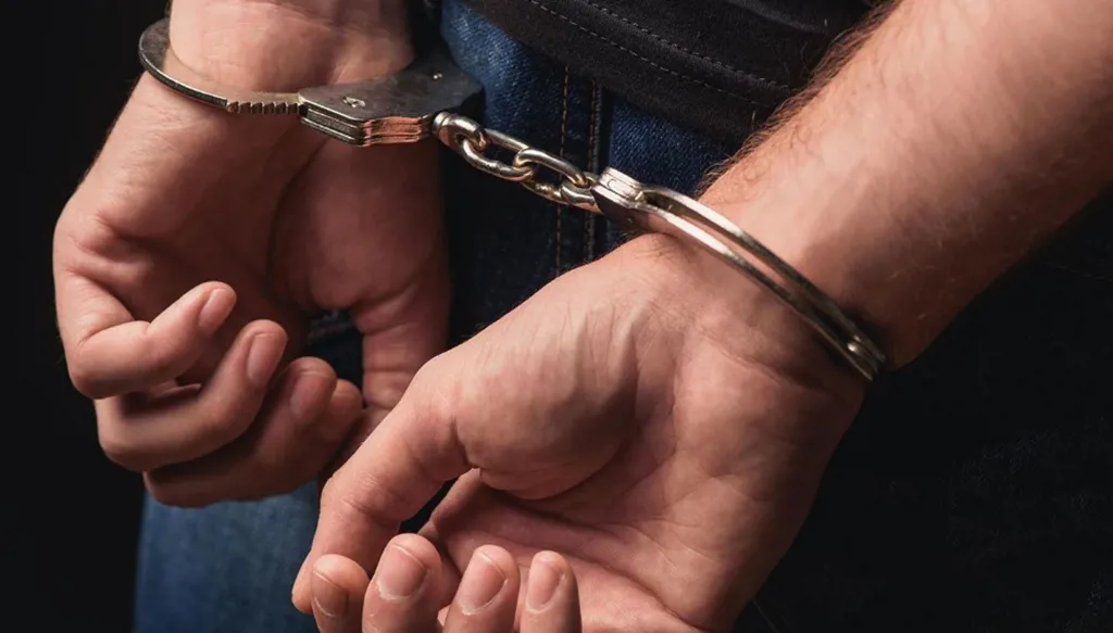 قتله في بلدة العزونية اللبنانية وفرّ إلى سوريا... وإجراءات سريعة في مسرح الجريمة!