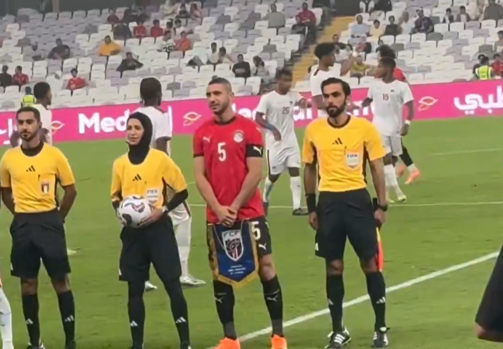 الإماراتية روضة المنصوري في لقاء مصر والرأس الأخضر.