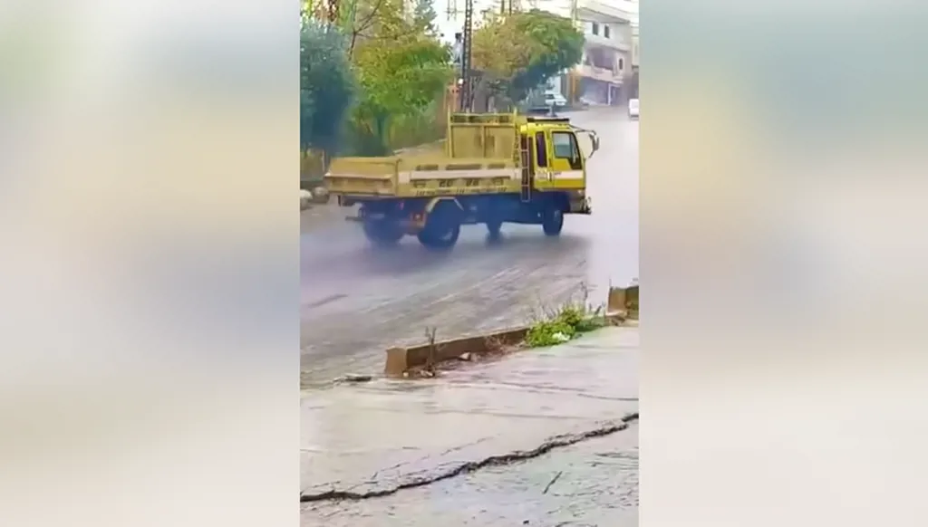 بعد "وصلة التشفيط"... قوى الأمن تحدد هوية سائق الشاحنة المتهور في الضنية