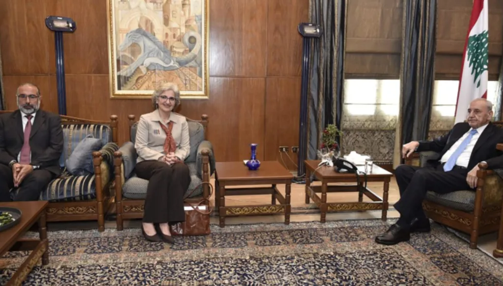 وزيرة التربية تبحث مع بري أوضاع المدارس