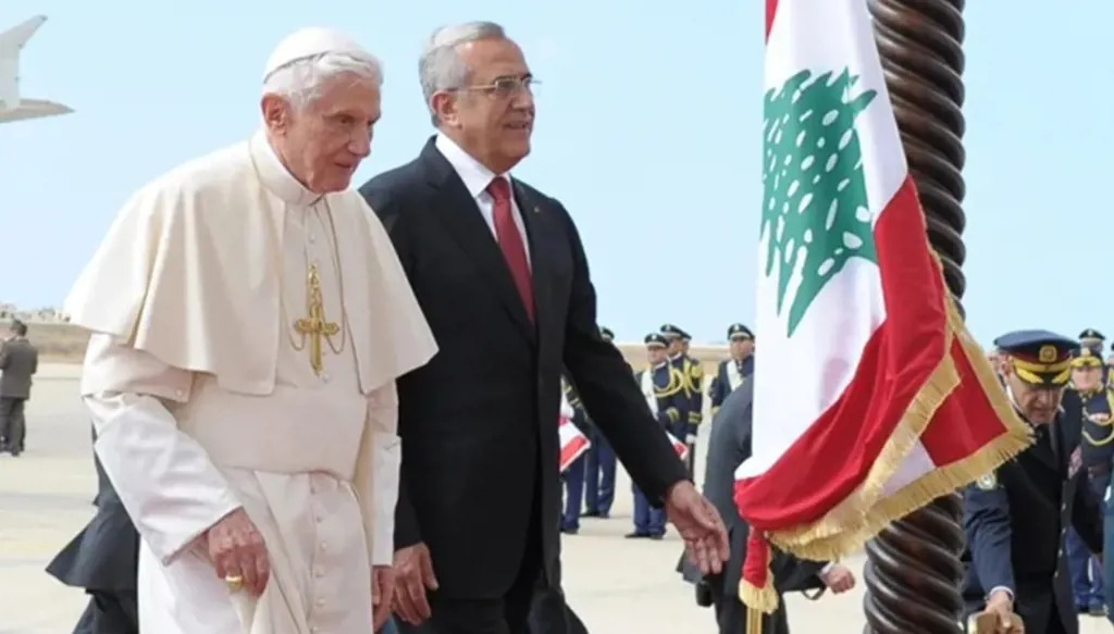 البابوات في لبنان: بين التاريخ والرسالة الاجتماعية