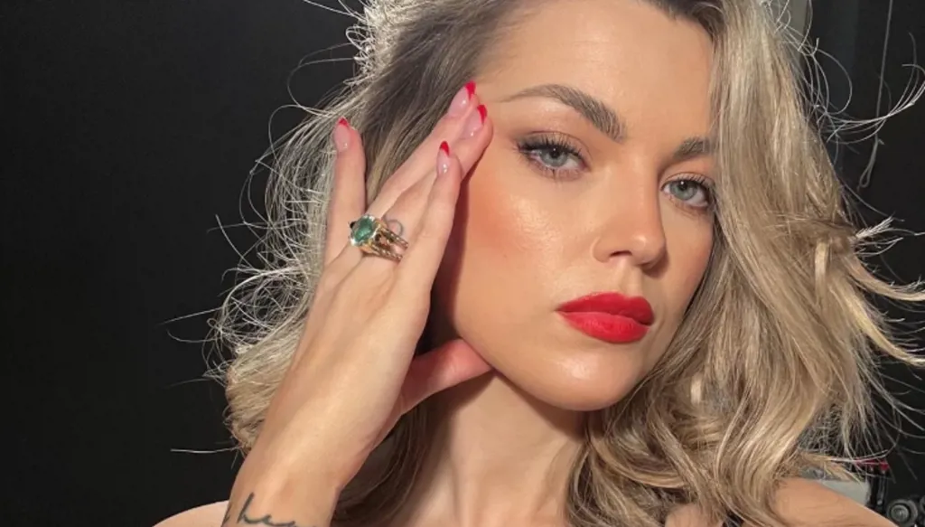 عثر على جثتها داخل حقيبة في الغابة… مقتل مؤثرة بطريقة مروّعة