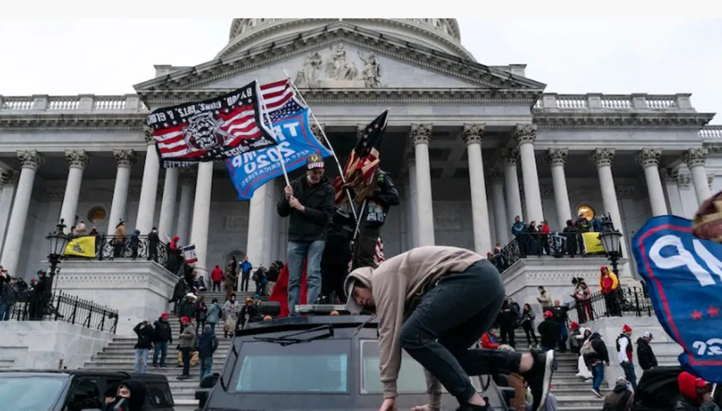 توقيف مشتبه به من فيرجينيا وضع قنابل قرب مقرات الحزبين عشية هجوم الكابيتول