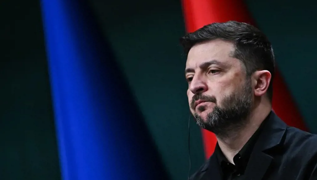 خمس طائرات مسيرة تحلق بالقرب من مسار طائرة الرئيس الأوكراني