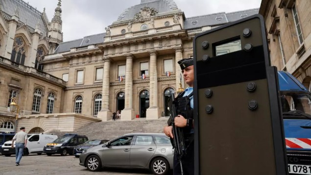 محكمة الجنايات في العاصمة الفرنسية باريس (رويترز)