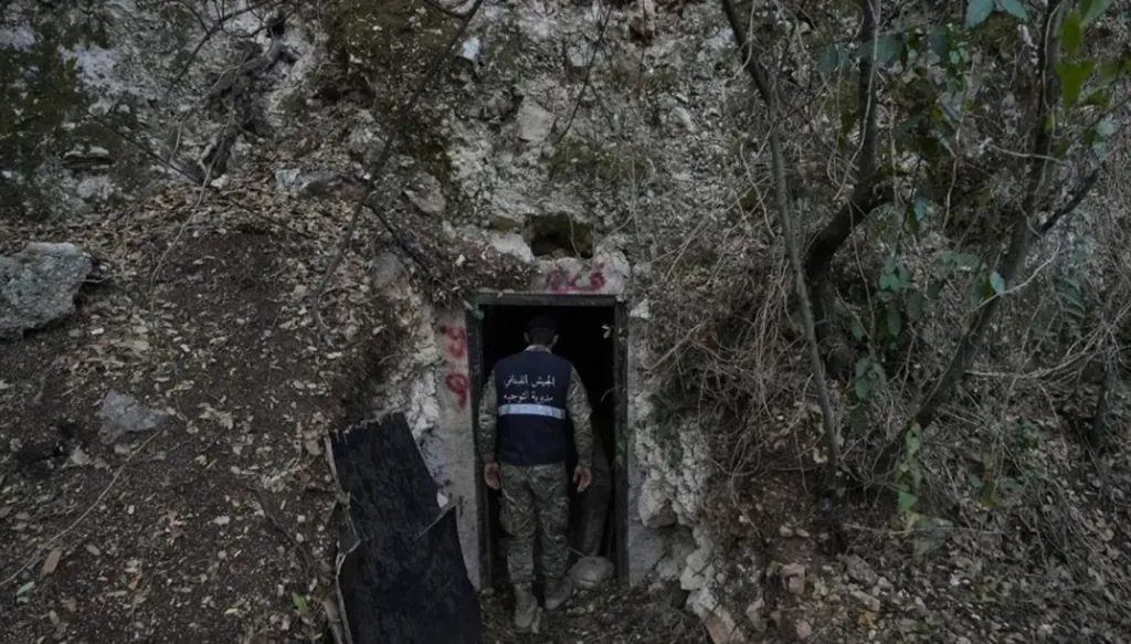 نواب أميركيون للرئيسين عون وسلام: انزعوا سلاح حزب الله "بالقوة إذا اقتضى الامر"