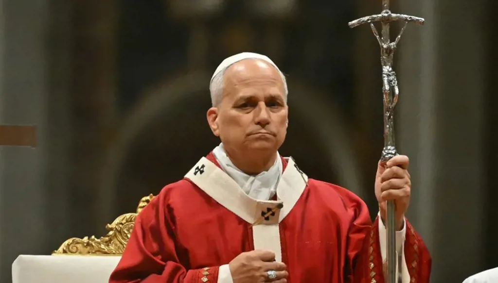 البابا لاوون الرابع عشر يترأس قدّاساً في كاتدرائية القديس بطرس، الفاتيكان. (أ ف ب)