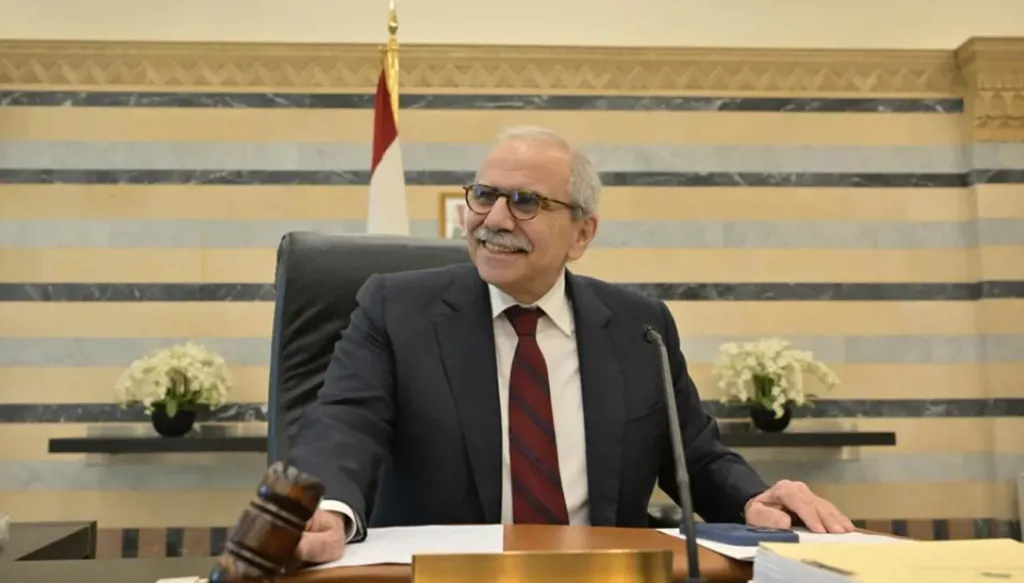 سلام لـ"فايننشال تايمز": لبنان لن ينهض إلا بدولة تحصر السلاح بيدها