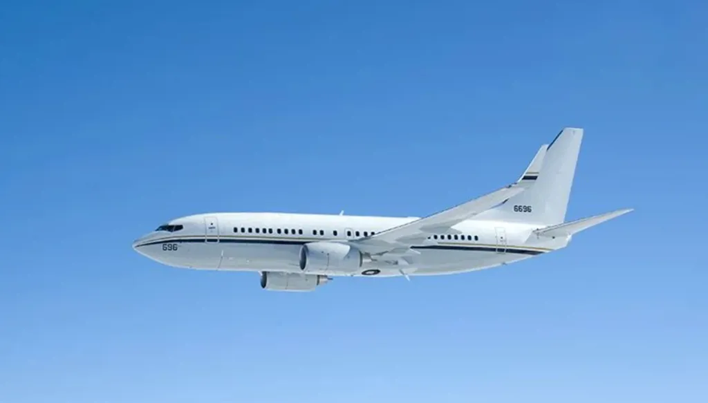 رحلة غامضة لطائرة أميركية في اليابان… أقلعت لثلاث دقائق فقط!