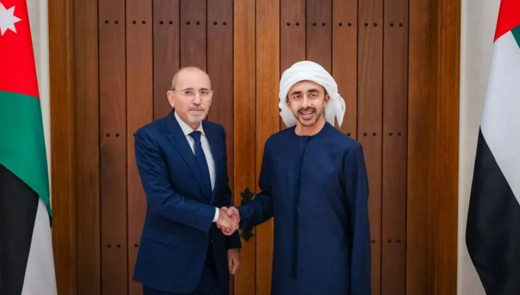 عبدالله بن زايد يبحث العلاقات مع وزير الخارجية الأردني