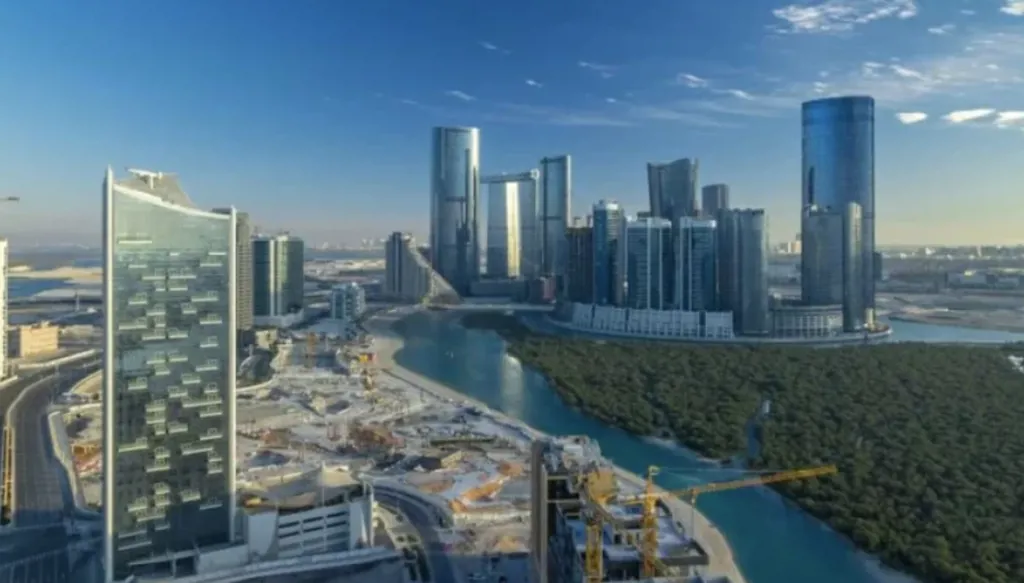 أبوظبي العالمي يستقطب أصولاً بـ9 تريليونات دولار