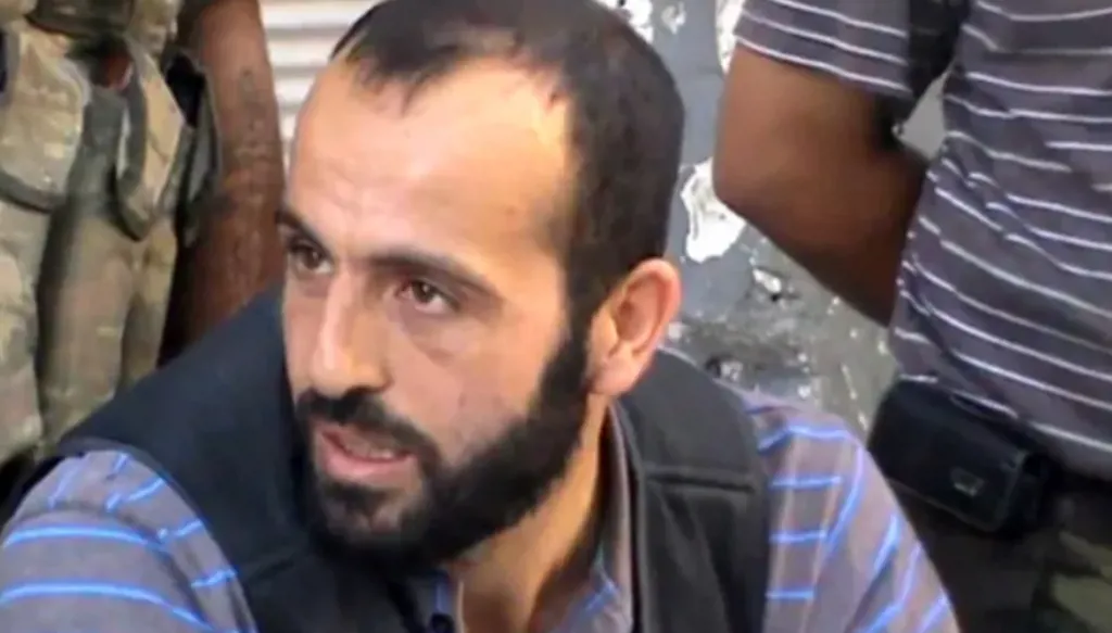 لُقِّب بـ"حجي مارع" وبيعت بندقيته بـ5 ملايين دولار… من هو عبد القادر الصالح؟